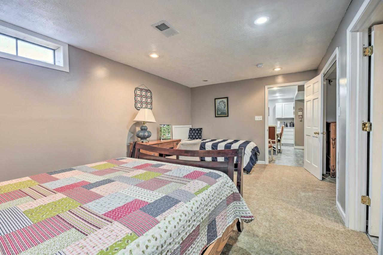 Lovely 3- Bedroom Apartment With Street Parking. ゴーシェン エクステリア 写真